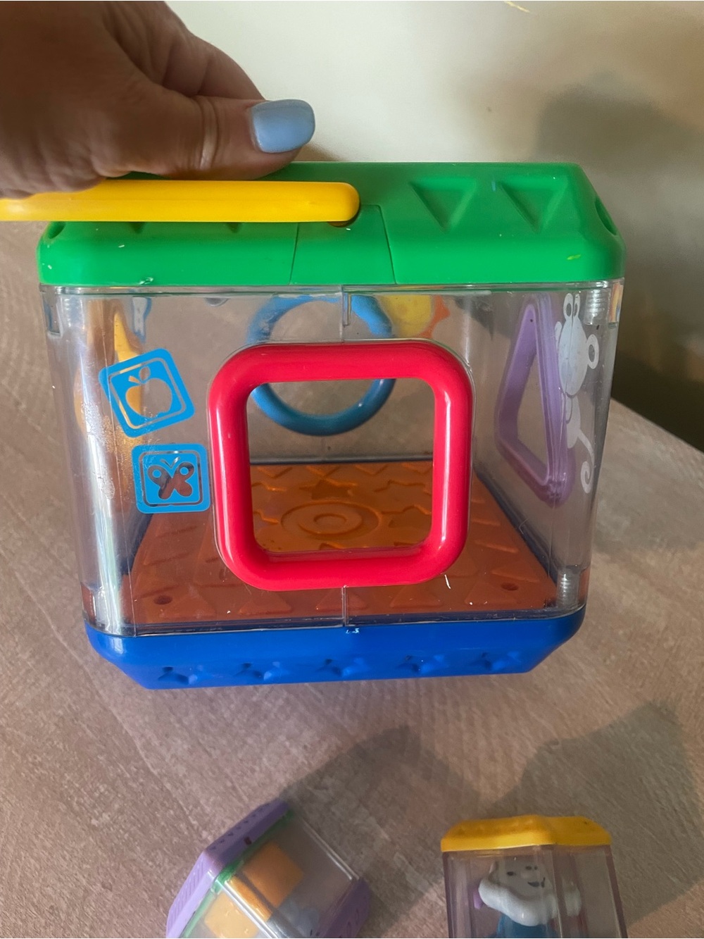 Fisher Price Peek A Blocks Shape Sorter Activity Cube Baby Toy Vintage sounds